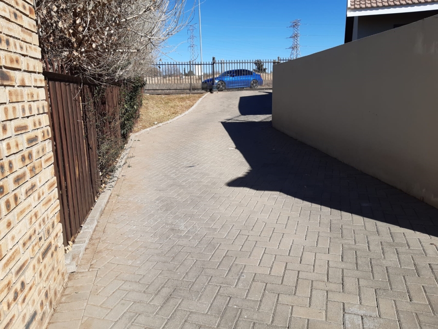 3 Bedroom Property for Sale in Hillside Free State